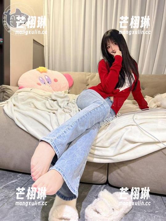 AT鲨与空姐的奇妙旅程：免费图册，等你解锁！
