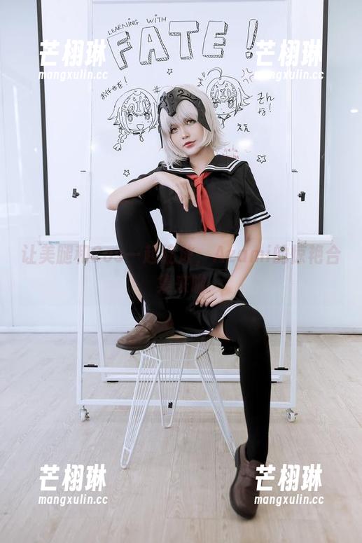 让美腿和Cos一起绽放，Azami的惊艳合集来啦