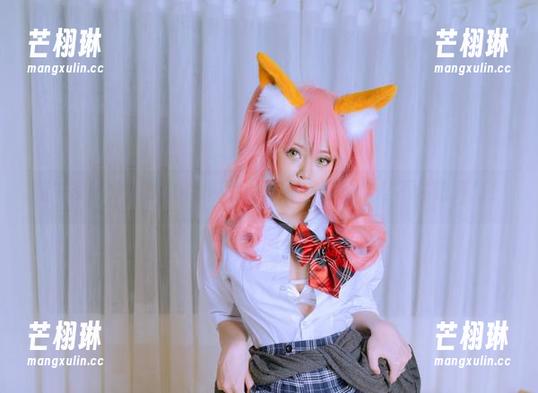 在午夜时分，Byoru夜兰的写真资源让你忍不住想开灯！
