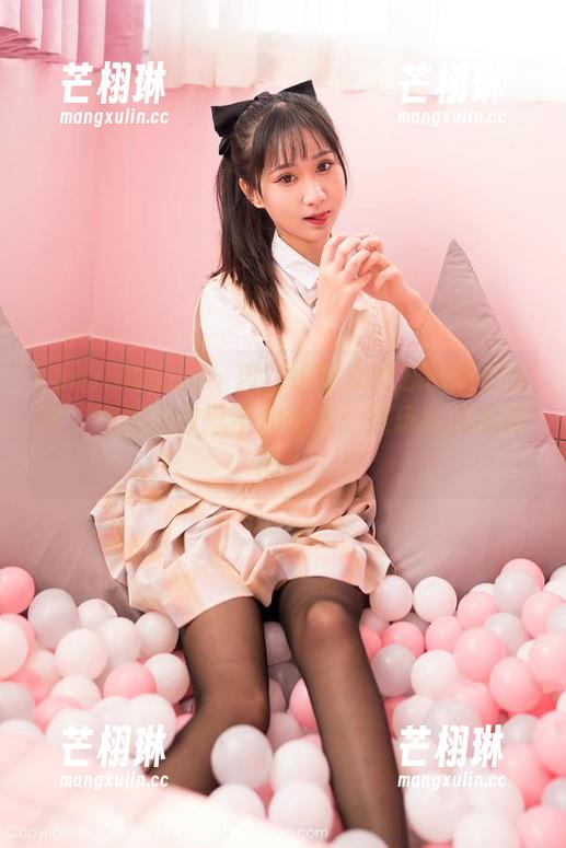 Feilin嗲囡囡-流氓小巫女 Feilin嗲囡囡 - 流氓小巫女女孩的美图分享,绝对让你忍不住想着:这玩意儿能吃吗?