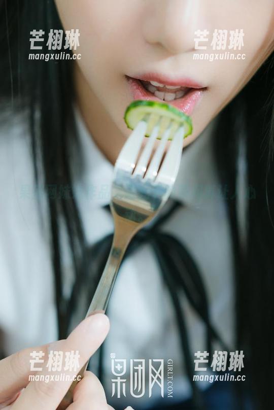 GIRLT果团网 果团网妹妹作品,阳光下的瞬间真让人心动。