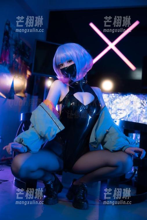Quan冉有点饿的免费NIKKE胜利女神爱丽丝图包，让你眼前一亮！