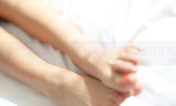 发现ROSI的透明之美：在线高清，足以让你停留片刻！