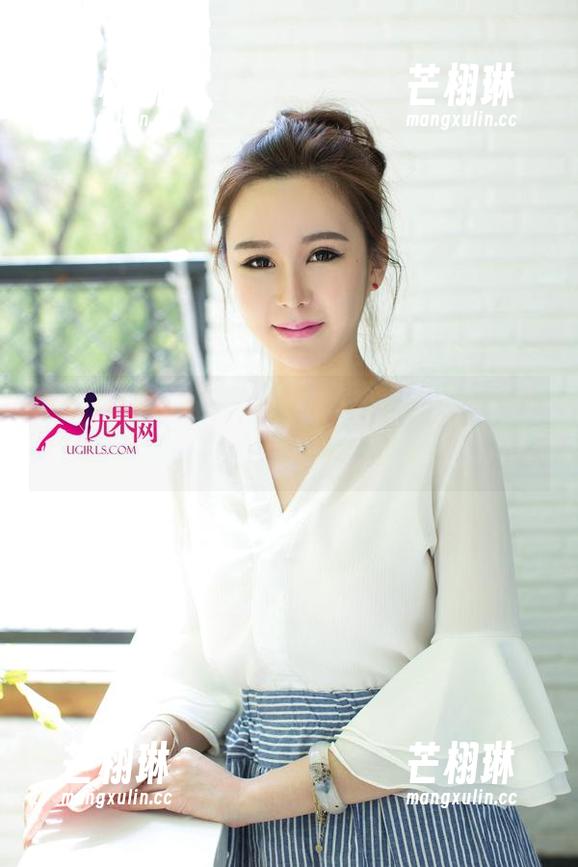 UGirls尤果网 - 看吧，张辛苑姐姐专属的图册，心跳加速的美丽时刻
