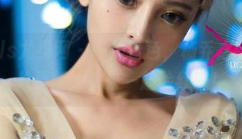 UGirls尤果网 – 一抹粉色，杨乔之新作图片更新，快来一起脸红吧！