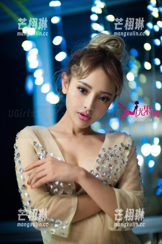 UGirls尤果网 - 一抹粉色，杨乔之新作图片更新，快来一起脸红吧！