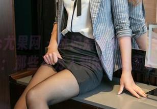 UGirls尤果网 – 林妃媛备受瞩目泳池精选：那些不为人知的水波荡漾