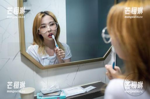 什么？Uhye(이유혜)的瑜伽图集能让我瞬间变得宁静？