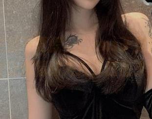 所有男生都不要慌，Vams子穿黑色旗袍也许会让你情绪失控，原图来助攻！