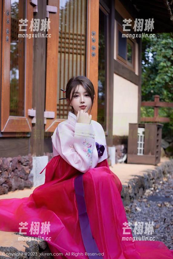 Xiuren秀人网-周周不吃香菜 Xiuren秀人网 - 在线写真赏析:周周不吃香菜的女仆,撩拨心弦的细腻瞬间。