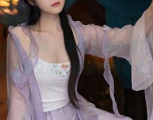Xiuren秀人网 – 眼镜下的小兔纯纯，原图和精选交错，仿佛时间停止了。