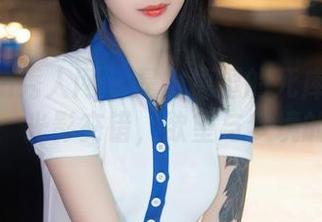 Xiuren秀人网 – 是小逗逗的死库水私房图集：光影交错，欲望与梦境的边缘