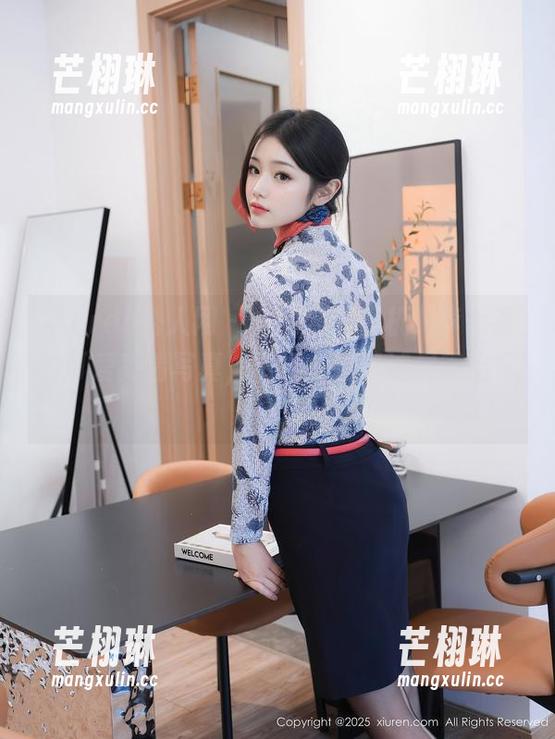 Xiuren秀人网 - 备好你的手机，李七喜的可爱高清写真，下载一张试试灵魂出窍！