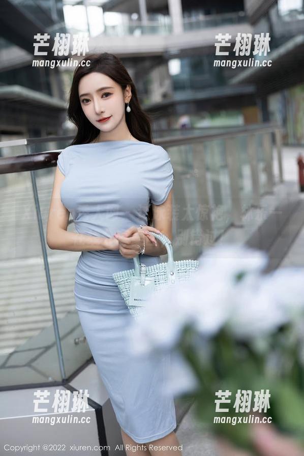 Xiuren秀人网 - 这泳装太惊艳，林乐一在线分享美图，别错过！