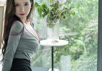 Xiuren秀人网 – 高清写真里的林文文：剧情中你永远不知道她的下一秒思考了什么！