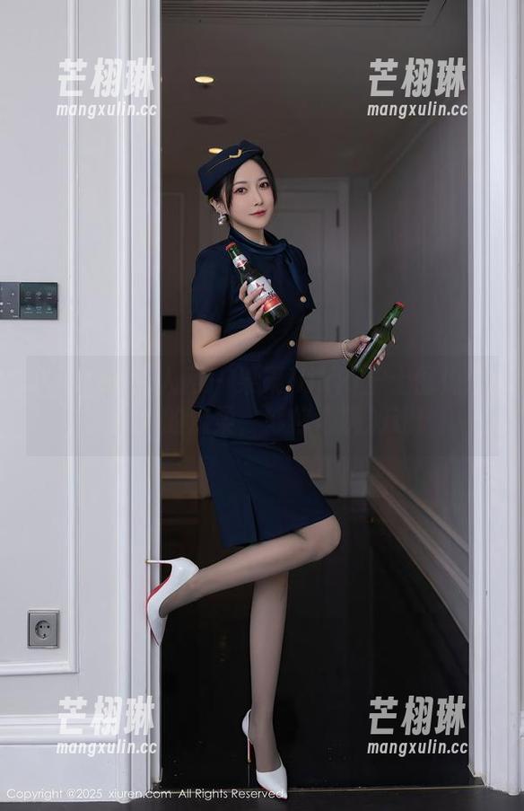 Xiuren秀人网 - 果果Nikki护士图像合集：她的温柔，够你心跳加速！