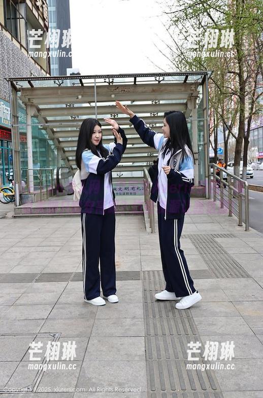 Xiuren秀人网-柴婉艺Averie Xiuren秀人网 - 柴婉艺Averie原图:谁说美脚只能穿高跟?这些资源让我信服!