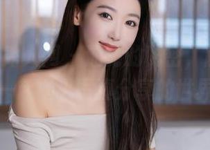 Xiuren秀人网 – 油亮的秘密，随欧阳若依一起潜入写真分享的世界！