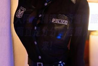 Xiuren秀人网 – 精选波巧酱制服照：我的天，拍照简直是分分钟在撩人，停不下来！