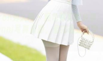 Xiuren秀人网 – 黑色背后的故事：王馨瑶yanni写真资源，看完想立刻穿上黑袍！