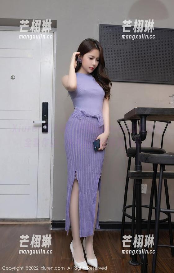 Xiuren秀人网 - 王馨瑶yanni的双马尾全套作品：令人怀念的青春小调。