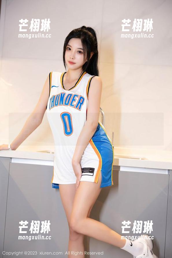 Xiuren秀人网-萌琪琪Irene Xiuren秀人网 - 免费图集:萌琪琪Irene日常里的体操服,谁说运动不能美?