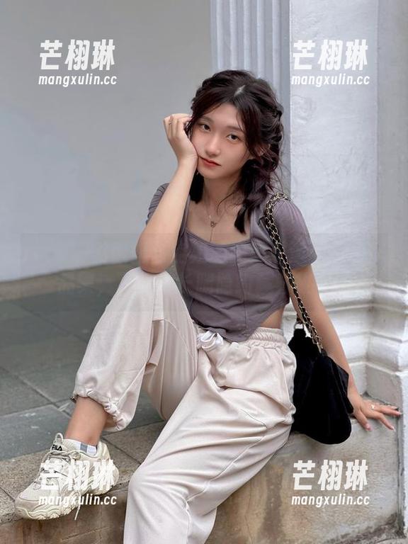 roroki骷髅姬与空姐的完美邂逅：原图作品集，飞扬的长腿隐约藏着故事！