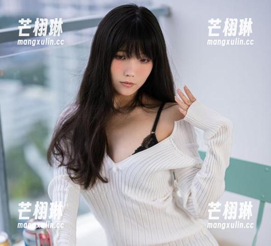 一智智独家原图：野泳装私拍的那些隐秘而美好的瞬间