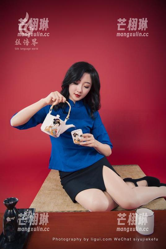 丽柜 - 谁说文静不能野？这份皮衣写真集证明了一切！资源上线