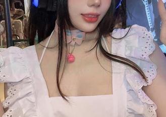 九言从不咕咕的校园作品，跟着她的镜头，仿佛能感受到温暖的阳光洒在脸上