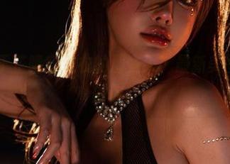 微密圈 – 于芷晴穿皮衣的那些天，最新美图送给渴望的你！