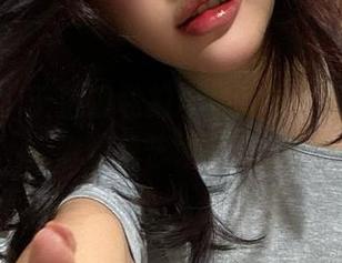 微密圈 – 于芷晴私拍合集曝光，她的美足简直是艺术品啊！