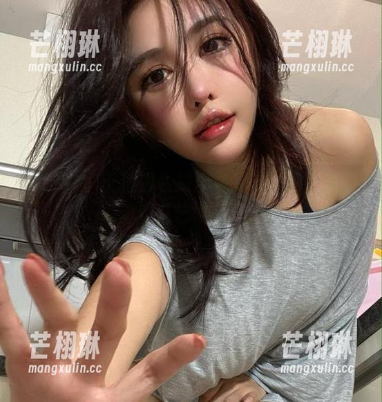 微密圈 - 于芷晴私拍合集曝光，她的美足简直是艺术品啊！
