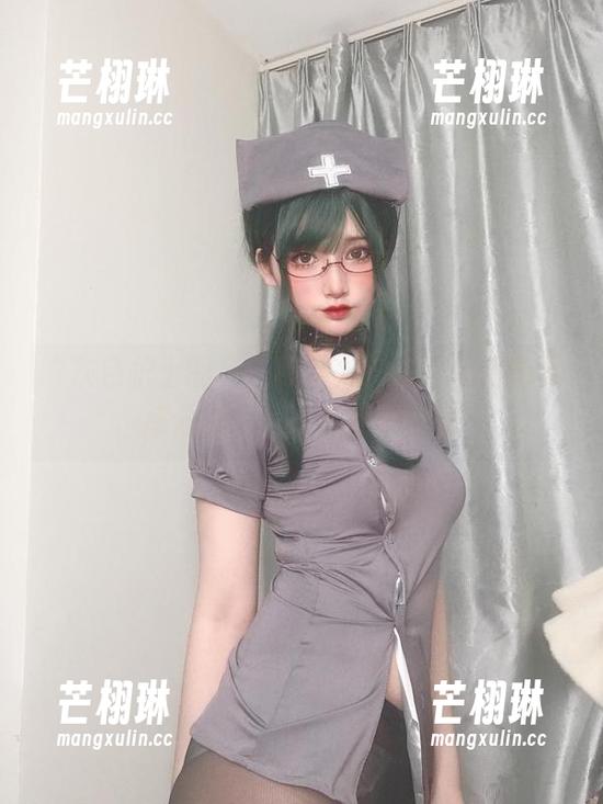 “灰色护士的另一种魅力：你十七鸽的灵感分享”——作品集分享
