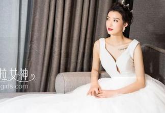 克拉女神 – 静宜的裸足大冒险：分享她的全方位作品集，从小指到大腿根！