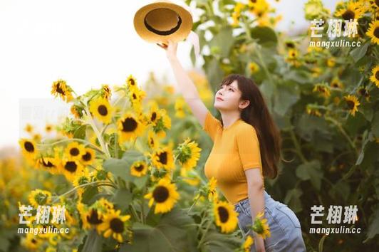 前羽rr的全套原图简直就是拯救夏天的秘籍！(Rosanna)NIKKE水着ver