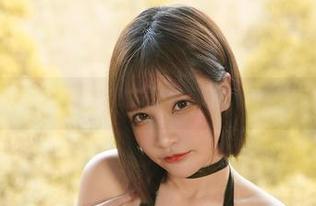 探索千夜未来的作品，修道女悄悄吐露的秘密和迷离的眼神。