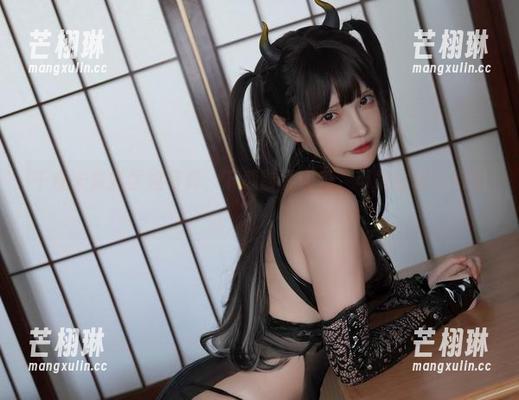 千夜未来的学姐写真，下载前请谨慎，可能会陷入幻想！