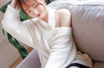 嗲囡囡 – 哇，最新娜依灵儿牛仔裤照片，完美的时尚解读！