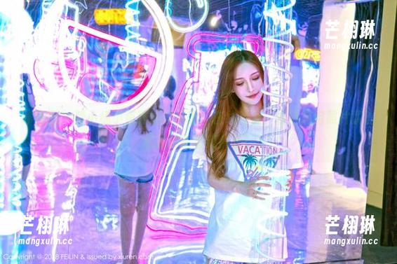 嗲囡囡-梦小楠小夜猫 嗲囡囡 - 梦小楠小夜猫婚纱写真:在线高清,看到这组照片就想起我的青春疼痛史!