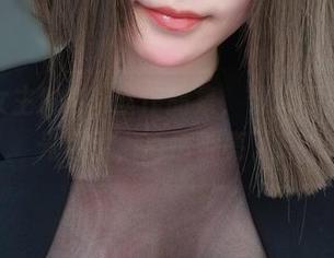 翻开女主K的肉丝作品集，仿佛瞬间被阳光包围，心情都亮了！