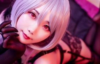 奶茶小姐的野外冒险：嫣嫣子的写真瞬间合集！