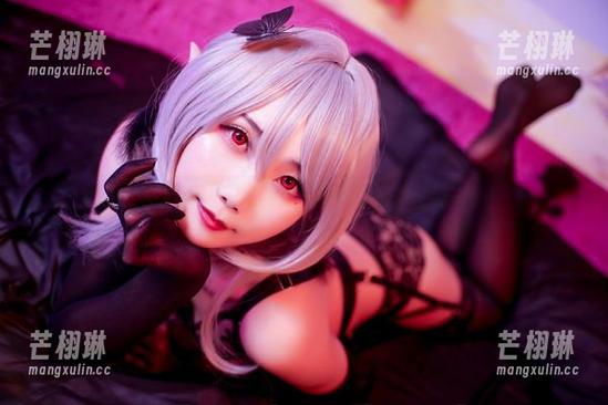 嫣嫣子 奶茶小姐的野外冒险:嫣嫣子的写真瞬间合集!