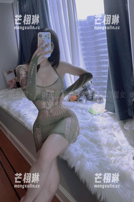 宋昱欣 微密圈 - 最新美图盛典!宋昱欣的玫瑰女人,仿佛走出梦幻的花园!