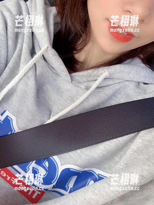 微密圈 - 小仙女ELaine画中的办公室：精选图集里的迷幻风景