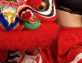 尤果网 – 毛衣里的笑笑：福利原图带你解锁温柔笑容