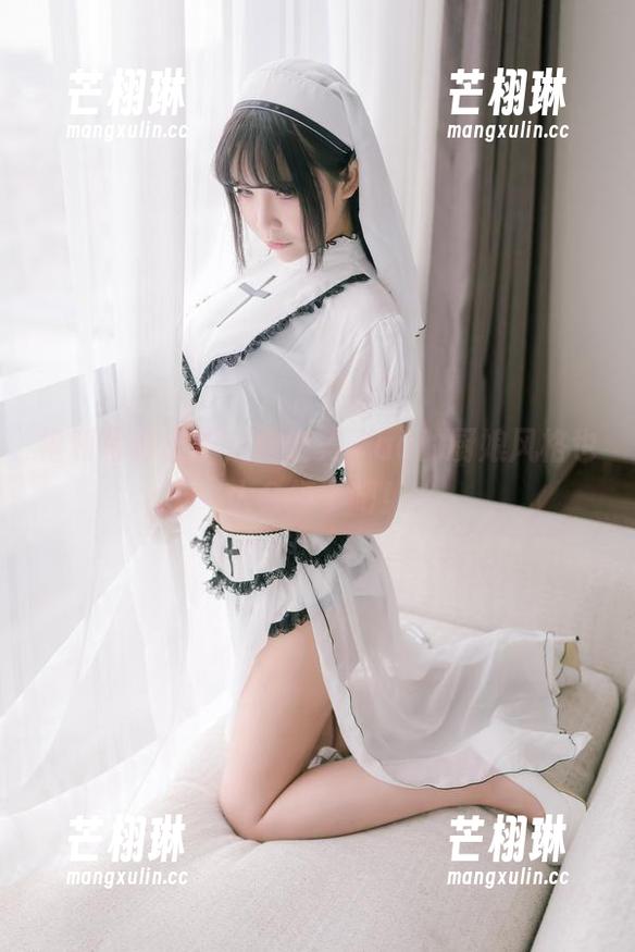 福利写真出炉，抱走莫子aa的厨娘风格也太会撩了吧！
