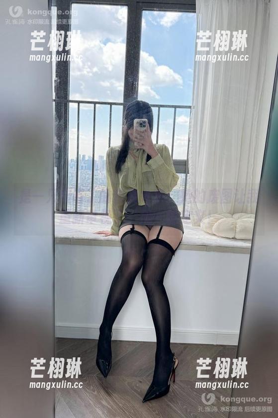 是一只废喵了的套装分享：她的废图让我重新审视了‘美’的定义！