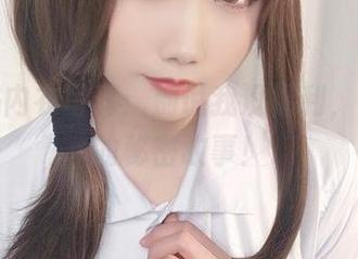 晓美妈内衣写真：别说我没福利，光影下的秘密故事！