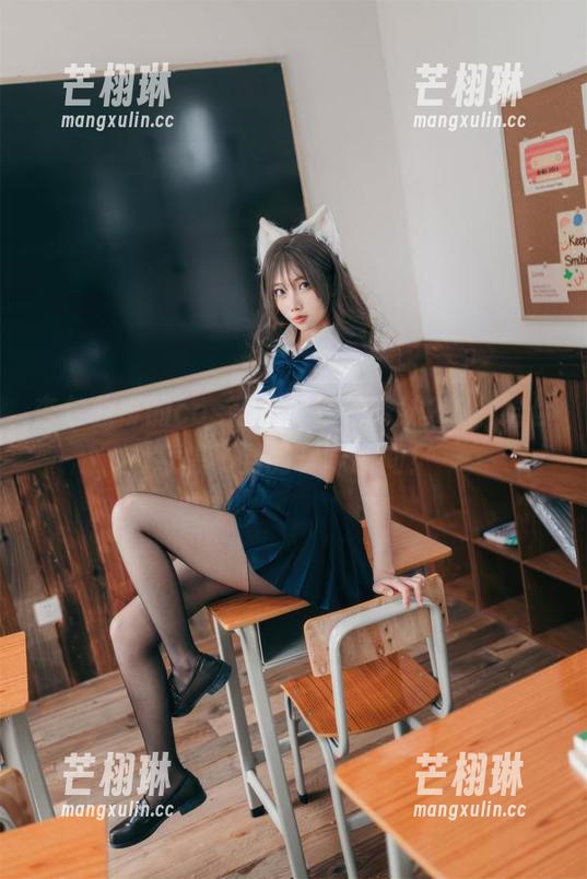 杏仁曲奇的cos合集：吉他妹妹2.0，给你意想不到的暧昧瞬间！